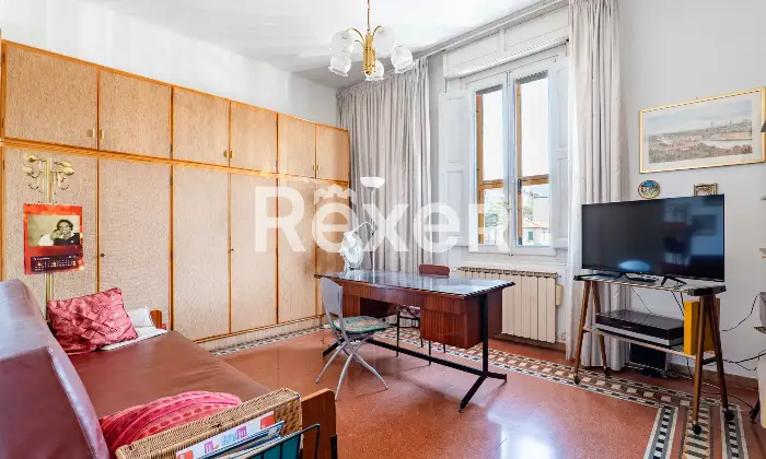 Rexer-Sesto-Fiorentino-Piazza-Lavagnini-ultimo-piano-con-soffitta-Altro