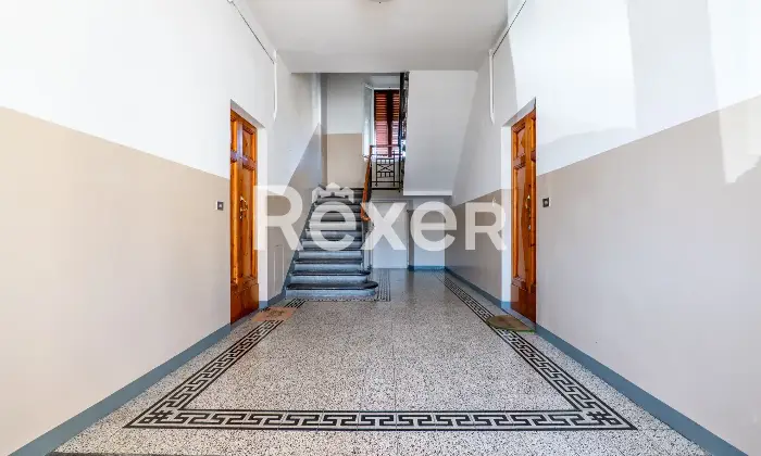 Rexer-Sesto-Fiorentino-Piazza-Lavagnini-ultimo-piano-con-soffitta-Altro