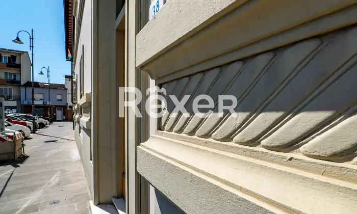 Rexer-Sesto-Fiorentino-Piazza-Lavagnini-ultimo-piano-con-soffitta-Altro