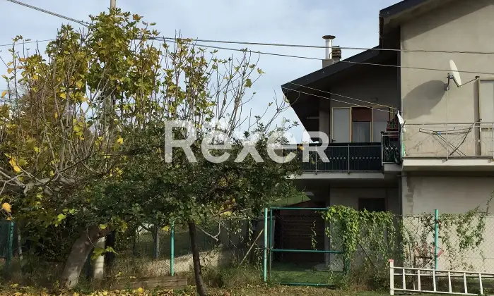 Rexer-Penne-Casa-indipendente-con-terreno-in-vendita-in-Ponte-SantAntonio-a-Penne-Altro