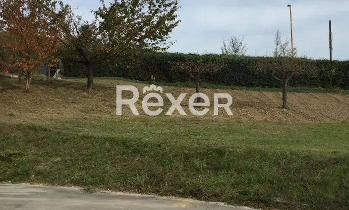 Rexer-Penne-Casa-indipendente-con-terreno-in-vendita-in-Ponte-SantAntonio-a-Penne-Altro
