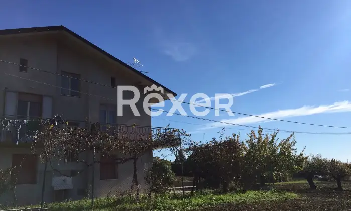 Rexer-Penne-Casa-indipendente-con-terreno-in-vendita-in-Ponte-SantAntonio-a-Penne-Altro