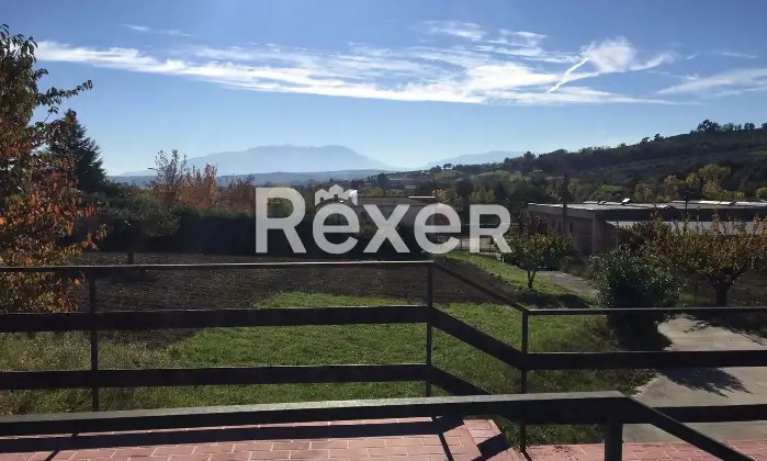 Rexer-Penne-Casa-indipendente-con-terreno-in-vendita-in-Ponte-SantAntonio-a-Penne-Altro