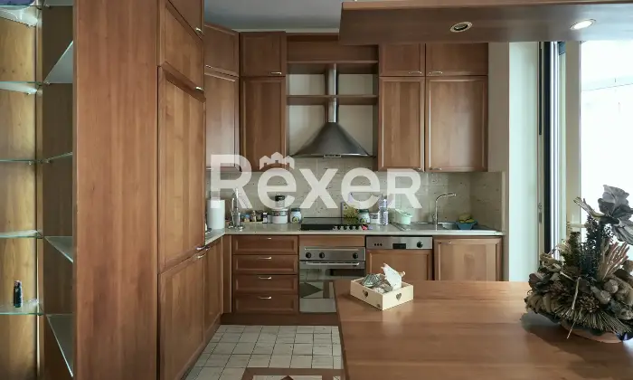 Rexer-Pescara-Ampio-appartamento-ristrutturato-con-garage-cantina-e-posto-auto-in-Via-del-Milite-Ignoto-Altro
