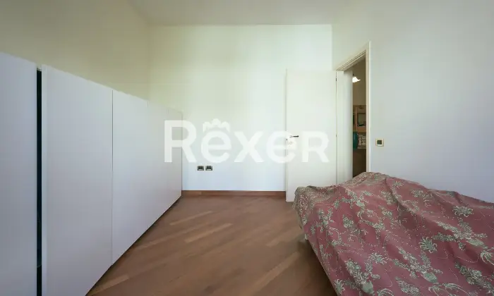 Rexer-Pescara-Ampio-appartamento-ristrutturato-con-garage-cantina-e-posto-auto-in-Via-del-Milite-Ignoto-Altro