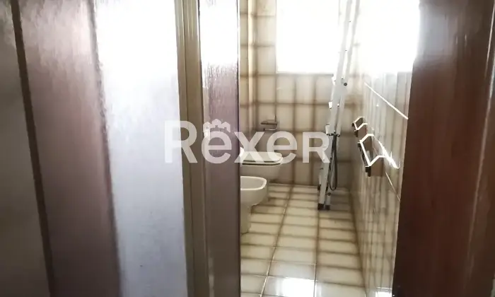 Rexer-Taranto-Comodo-e-luminoso-appartamento-al-piano-con-ascensore-Altro