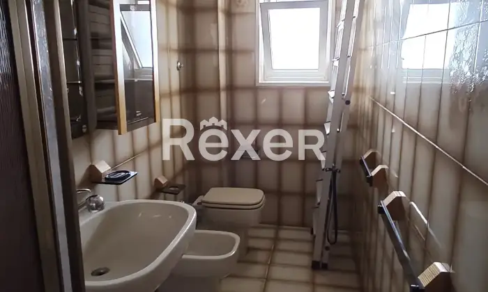Rexer-Taranto-Comodo-e-luminoso-appartamento-al-piano-con-ascensore-Altro