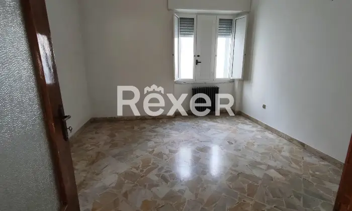 Rexer-Taranto-Comodo-e-luminoso-appartamento-al-piano-con-ascensore-Altro