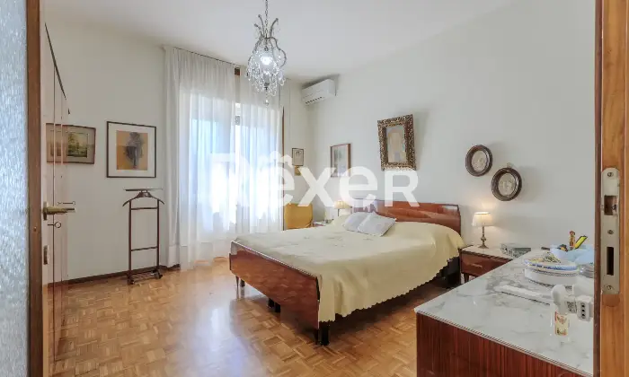 Rexer-bergamo-Luminoso-trilocale-di-mq-con-box-e-cantina-Altro