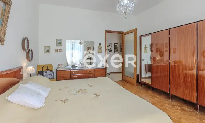 Rexer-bergamo-Luminoso-trilocale-di-mq-con-box-e-cantina-Altro