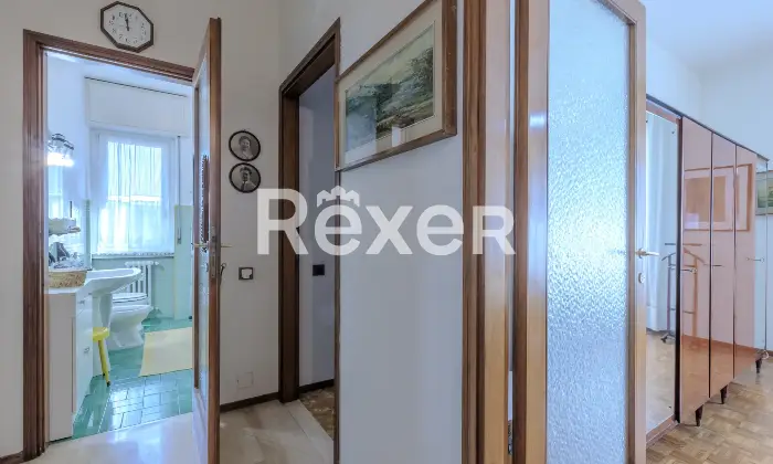 Rexer-bergamo-Luminoso-trilocale-di-mq-con-box-e-cantina-Altro