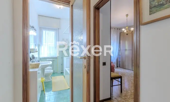Rexer-bergamo-Luminoso-trilocale-di-mq-con-box-e-cantina-Altro