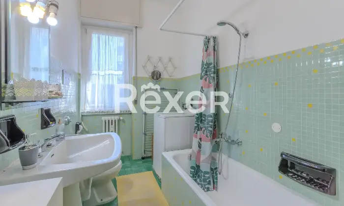 Rexer-bergamo-Luminoso-trilocale-di-mq-con-box-e-cantina-Altro
