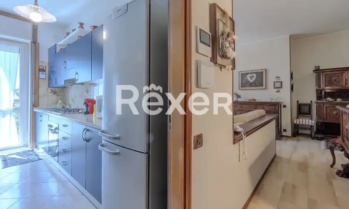 Rexer-bergamo-Luminoso-trilocale-di-mq-con-box-e-cantina-Altro