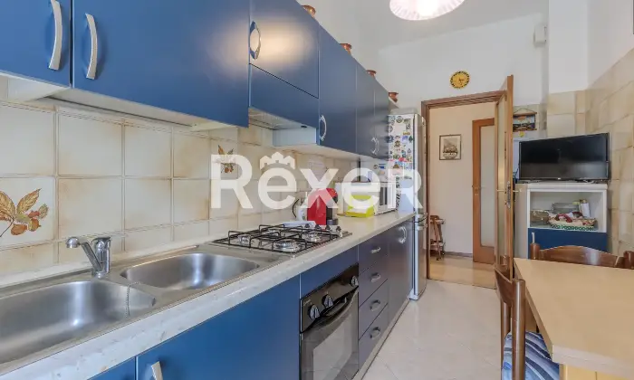 Rexer-bergamo-Luminoso-trilocale-di-mq-con-box-e-cantina-Altro