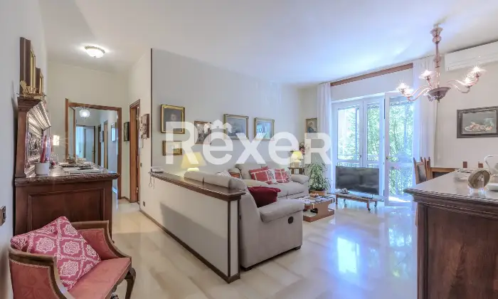 Rexer-bergamo-Luminoso-trilocale-di-mq-con-box-e-cantina-Altro
