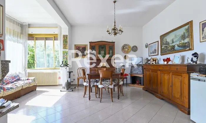 Rexer-Vizzolo-Predabissi-Palazzina-su-due-livelli-composta-da-due-appartamenti-cantinedepositi-box-e-area-esterna-Altro