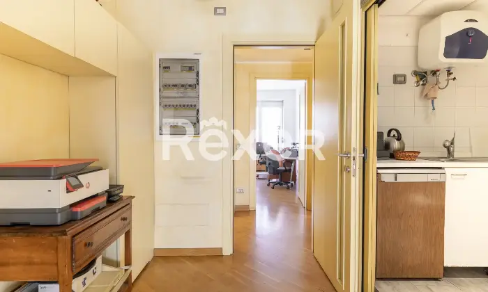 Rexer-Milano-Galleria-Buenos-Aires-MM-Lima-immobile-di-ampia-metratura-cantina-doppia-Altro