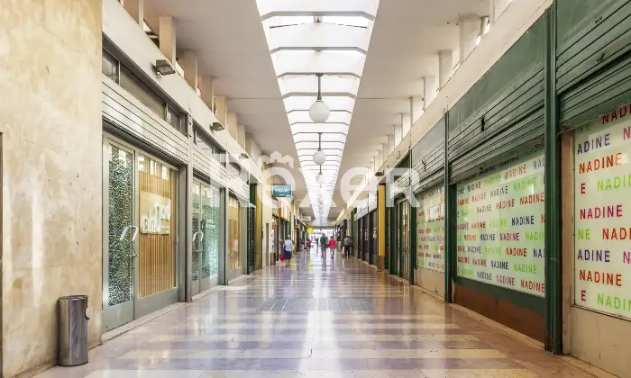 Rexer-Milano-Galleria-Buenos-Aires-MM-Lima-immobile-di-ampia-metratura-cantina-doppia-Altro