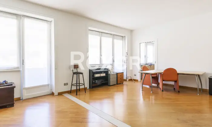 Rexer-Milano-Galleria-Buenos-Aires-MM-Lima-immobile-di-ampia-metratura-cantina-doppia-Altro