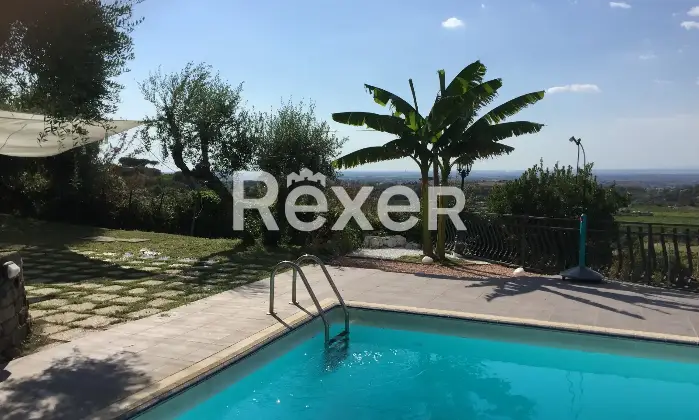 Rexer-Grottaferrata-Panoramica-villa-bifamiliare-con-piscina-a-Grottaferrata-Altro