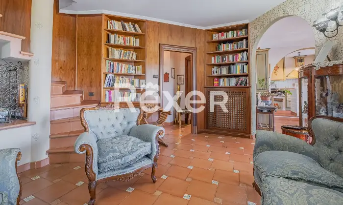 Rexer-Grottaferrata-Panoramica-villa-bifamiliare-con-piscina-a-Grottaferrata-Altro