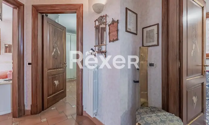 Rexer-Grottaferrata-Panoramica-villa-bifamiliare-con-piscina-a-Grottaferrata-Altro