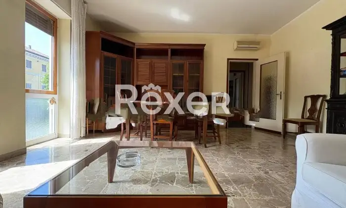 Rexer-Desenzano-del-Garda-Ampio-appartamento-arredato-in-posizione-centralissima-a-Desenzano-del-Garda-Altro