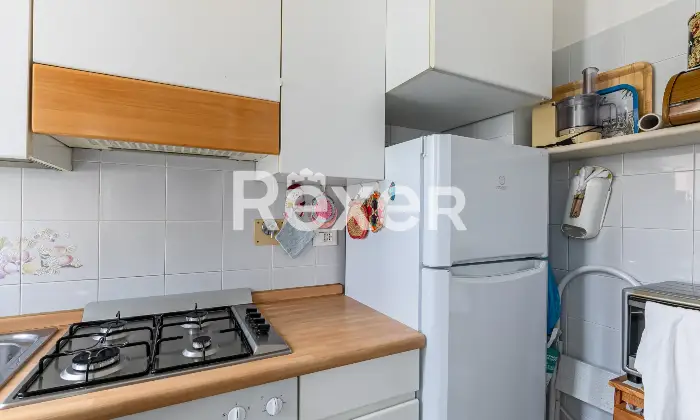 Rexer-Bologna-Via-Nazionale-Toscana-appartamento-con-terrazzo-e-cantina-Altro