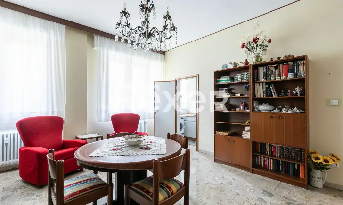Rexer-Bologna-Via-Nazionale-Toscana-appartamento-con-terrazzo-e-cantina-Altro