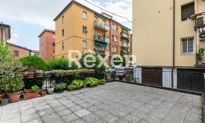 Rexer-Bologna-Via-Nazionale-Toscana-appartamento-con-terrazzo-e-cantina-Altro