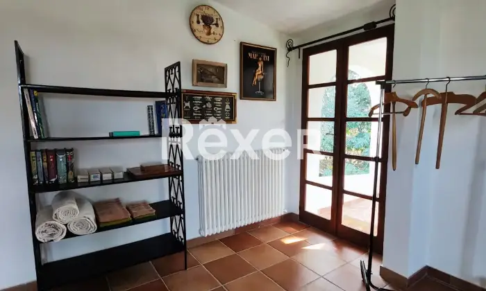Rexer-Quartu-SantElena-E-S-S-E-N-Z-A-CASA-e-giardino-Camera-da-letto