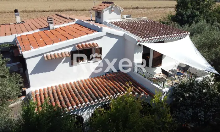 Rexer-Quartu-SantElena-E-S-S-E-N-Z-A-CASA-e-giardino-Terrazzo