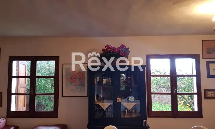 Rexer-Quartu-SantElena-E-S-S-E-N-Z-A-CASA-e-giardino-Soggiorno