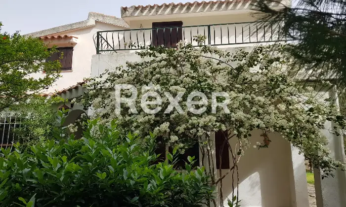 Rexer-Quartu-SantElena-E-S-S-E-N-Z-A-CASA-e-giardino-Esterno