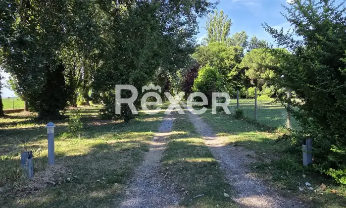 Rexer-Guarda-Veneta-Propriet-storica-con-parco-e-due-unit-indipendenti-Altro