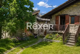 Rexer-Chaillod-Piccola-casa-di-montagna-nel-borgo-di-Chaillod-Altro