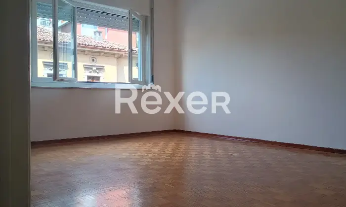 Rexer-Erba-Appartamento-con-terrazzo-e-box-Camera