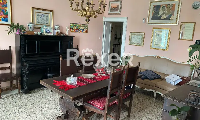Rexer-Anagni-Prestigioso-appartamento-nel-cuore-del-centro-storico-di-Anagni-con-tripla-esposizione-e-possibilit-di-frazionamento-Altro