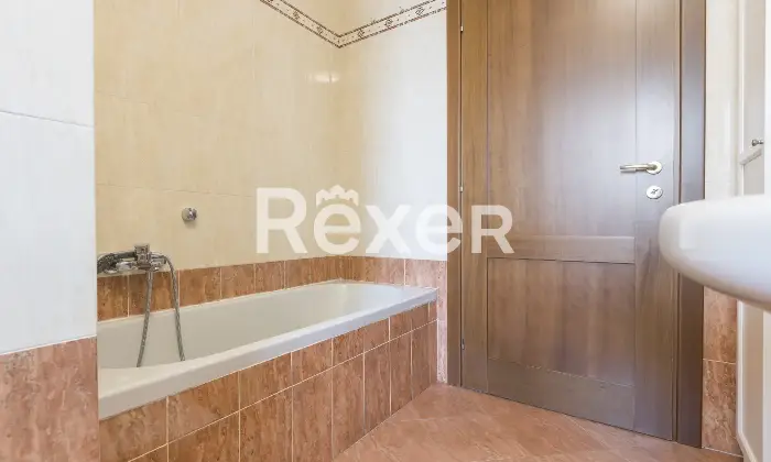 Rexer-Torino-QUADRILOCALE-IN-CONTESTO-RECENTE-Altro