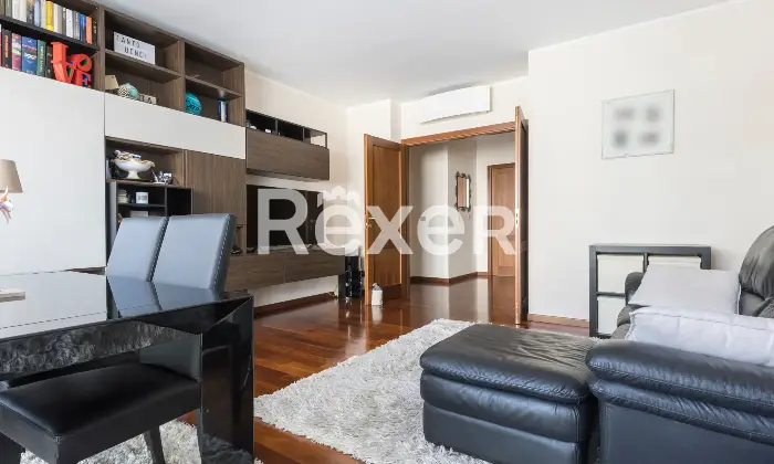 Rexer-Torino-QUADRILOCALE-IN-CONTESTO-RECENTE-Altro