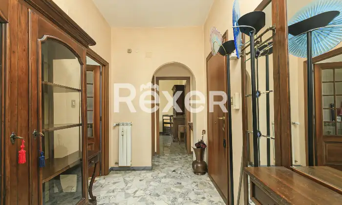 Rexer-Genova-vendesi-via-fanti-Altro