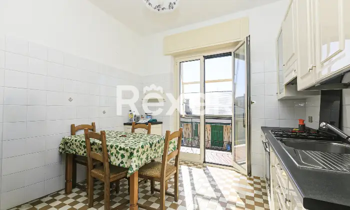 Rexer-Genova-vendesi-via-fanti-Altro