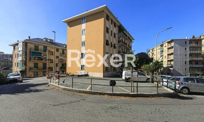 Rexer-Genova-vendesi-via-fanti-Altro