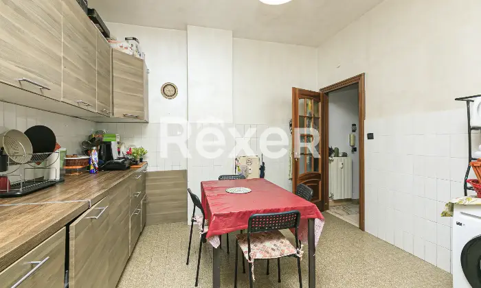 Rexer-Chiavari-VENDESI-mq-Via-Renato-Orsi-Chiavari-Altro
