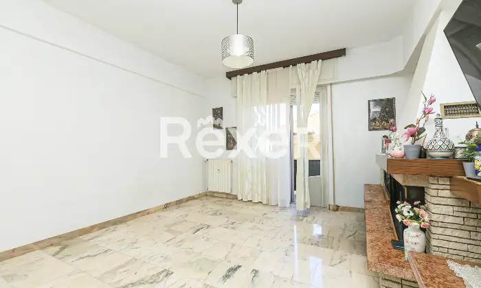 Rexer-Chiavari-VENDESI-mq-Via-Renato-Orsi-Chiavari-Altro