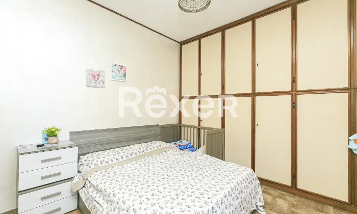 Rexer-Chiavari-VENDESI-mq-Via-Renato-Orsi-Chiavari-Altro