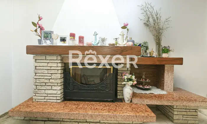 Rexer-Chiavari-VENDESI-mq-Via-Renato-Orsi-Chiavari-Altro