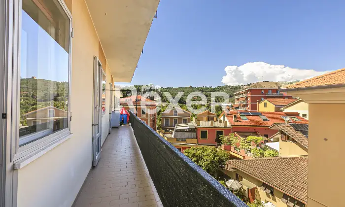 Rexer-Chiavari-VENDESI-mq-Via-Renato-Orsi-Chiavari-Altro