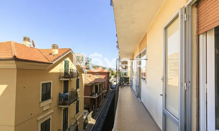 Rexer-Chiavari-VENDESI-mq-Via-Renato-Orsi-Chiavari-Altro
